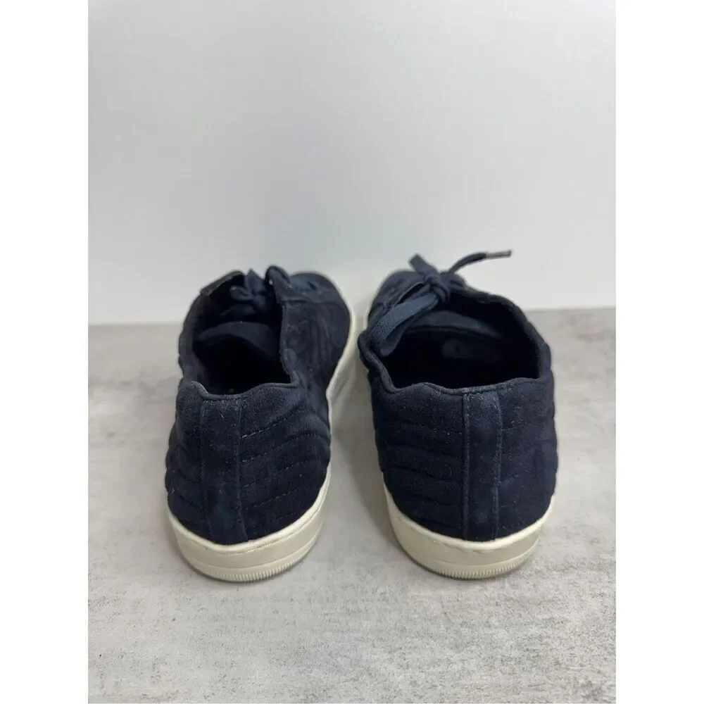 Vaneli Sneaker Size 7.5 Wide Navy Lace Up Suede Sport Shoes‎